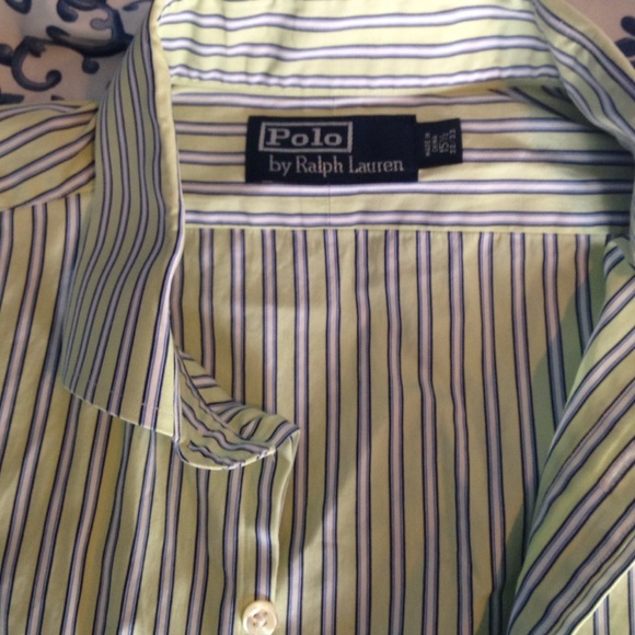 15 1/2   32/33 polo long sleeve 25$