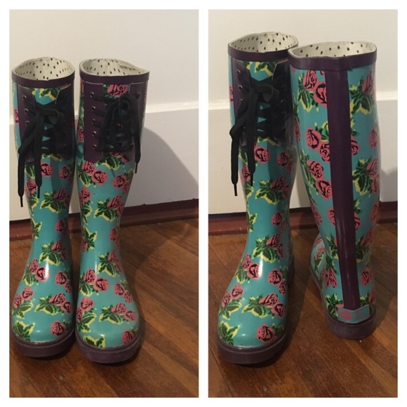 Betsey Johnson Rain boot