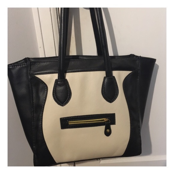 Smiley face c bag