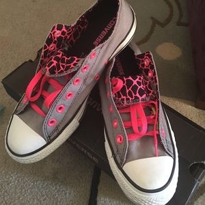 Women's Converse US 10 Grey & Pink slip ins EUC