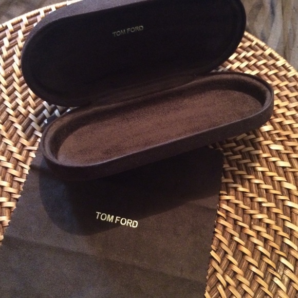 LUCHO Tom Ford Sunglasses: In great condition - Picture 3 of 4