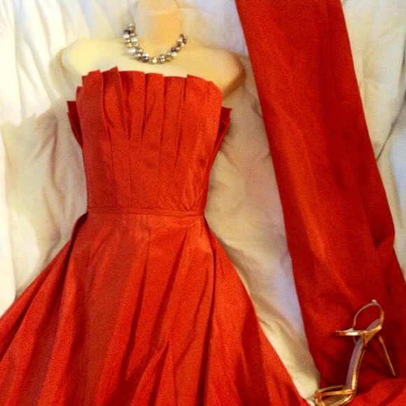 ANGEL SANCHEZ Silk Organza Ball Gown & Wrap - Picture 4 of 4