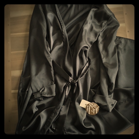 🎁Flora silky full length robe💝