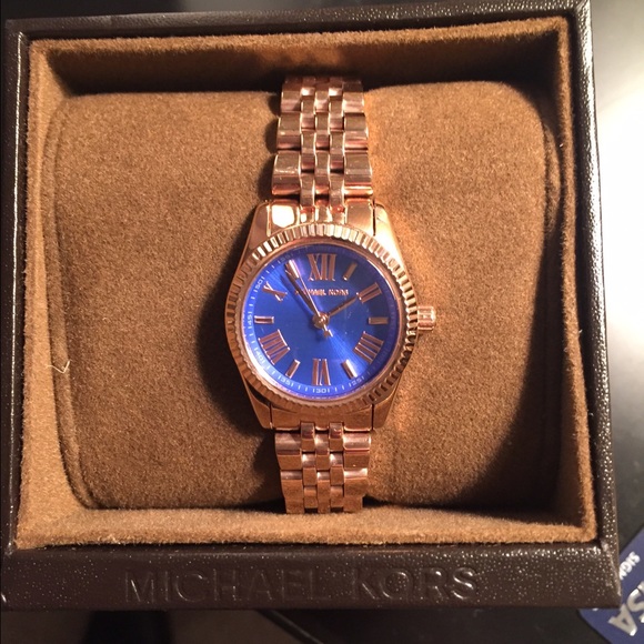 michael kors rose gold blue face