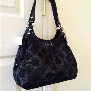 Black shoulder COACH Bag(brand new)