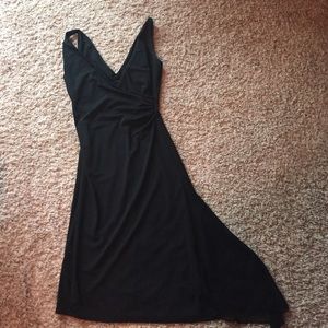 Cute v neck Black dress, fitted