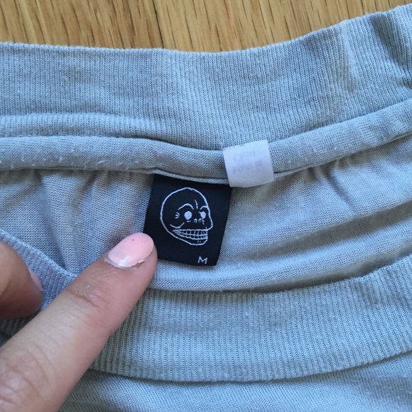 light blue/gray crop top - Picture 2 of 2