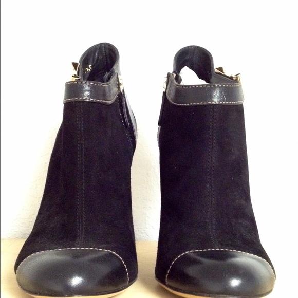 Gucci Ankle Booties - Picture 2 of 4