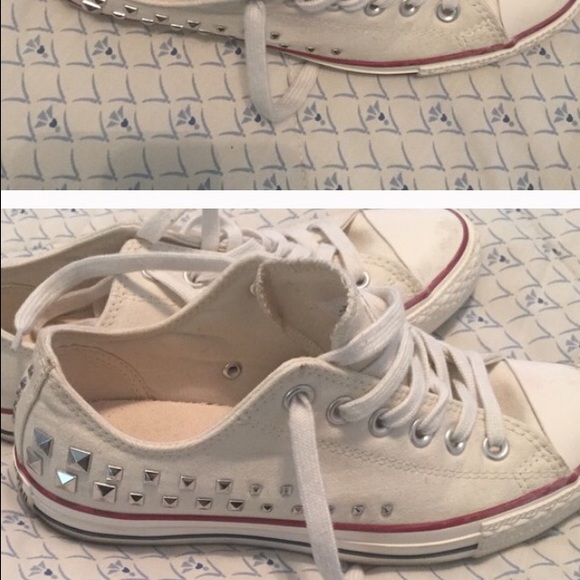 Women's Converse size 8.5 - Picture 1 of 1