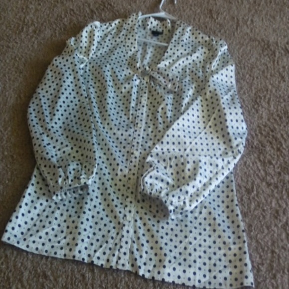 Pretty women long sleeve shirt - Picture 2 of 3