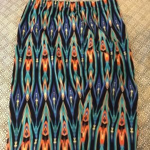 High waisted pencil skirt