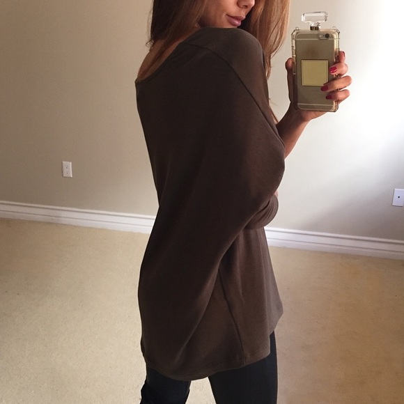 • SOLD• Soft Olive Dolman Top L - Picture 2 of 4
