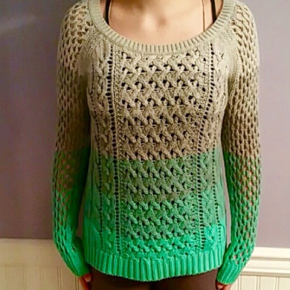 Ombré American Eagle Sweater💚