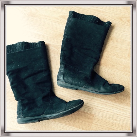 🎈BOGO!🎈 Black sweater cuff boots