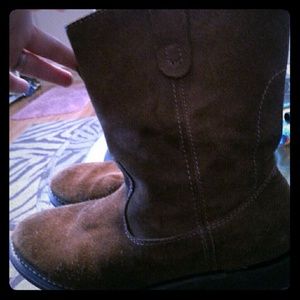 Gently Used Slip on genuine leather boots size10