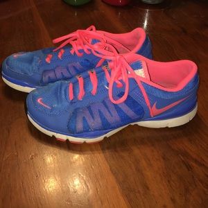 Nike size 8 women's used
