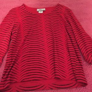 Red shirt with black stripes.