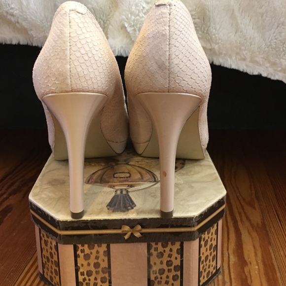 Alfani Heels - Picture 3 of 4