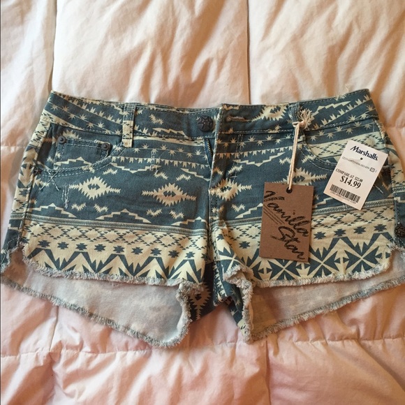 Aztec print shorts size 7