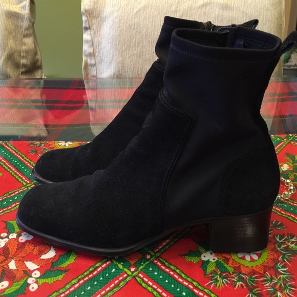 SOLD aerosoles ankle boots