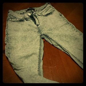 Urban Oitfitters Super Skinny Stretch Jeans