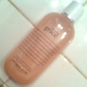 Philosophy amazing grace body wash