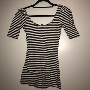 Black and white stripped bodycon short sleeve shir