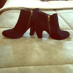 Brand new Steve Madden ankle boots