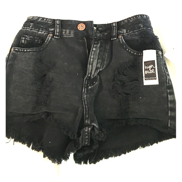 Black high waisted cut on shorts