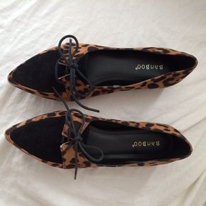Super cute leopard flats! NEW!!!