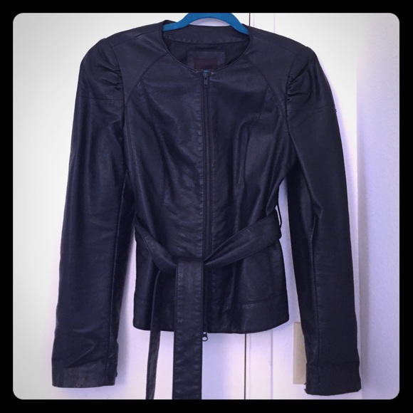 🤑 closet clear out 🤑Faux leather jacket limited