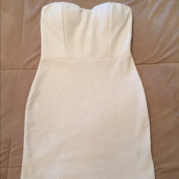 White Bodycon Dress💕