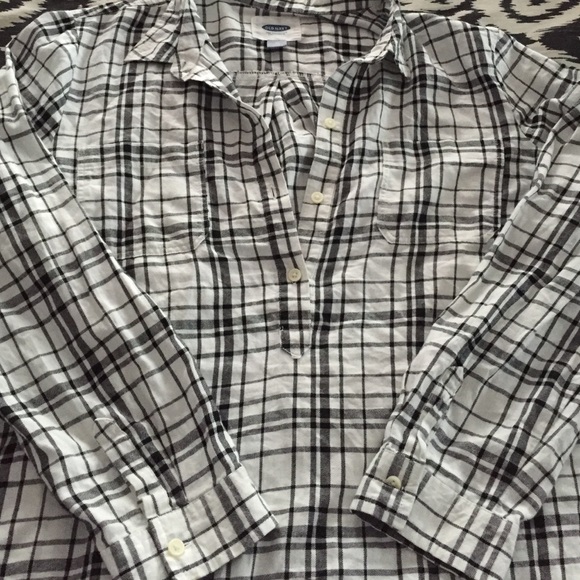 Plaid Plus Long Sleeve Top - Picture 2 of 3