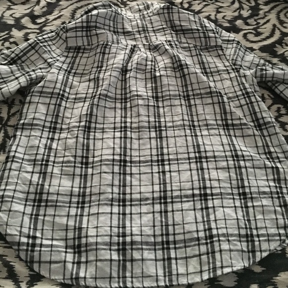 Plaid Plus Long Sleeve Top - Picture 3 of 3