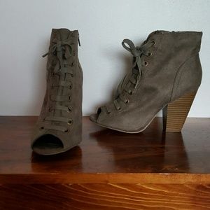 Peep toe ankle boots