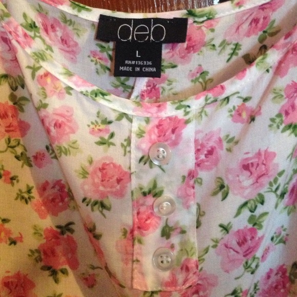 💜CUTE FLORAL TANK💜 - Picture 2 of 3