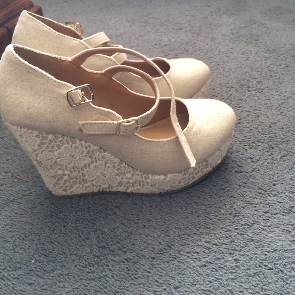 ❗️price drop for one hour‼️ Soda High heels/wedges