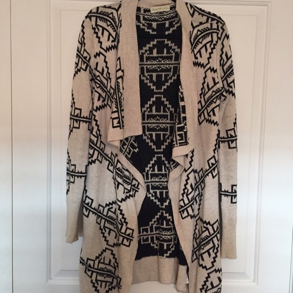 Urban Outfitters Sweaters - FINAL PRICE!! Urban Outfitters cardigan!!