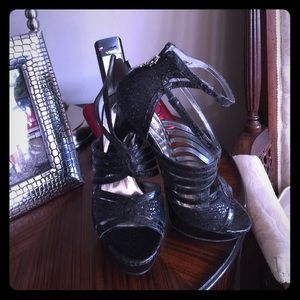 Guess heels
