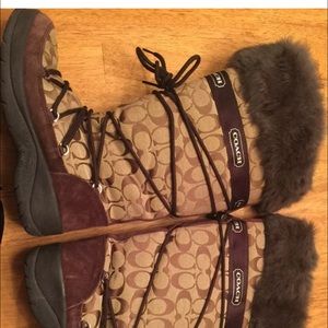 Coach signature boots size 7.5
