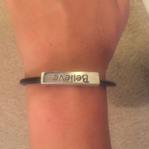 "Believe" bracelet.  NWOT. - Picture 1 of 3
