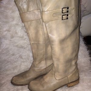 Steve Madden taupe boots