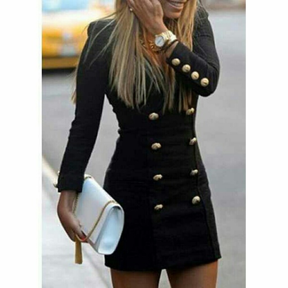 Dresses & Skirts - Vneck long sleeve button panel dress