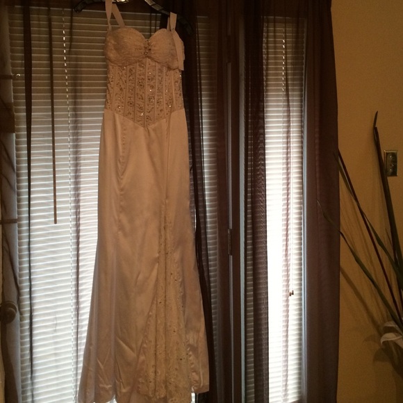 Dresses & Skirts - White after 5 gown.