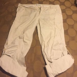 Fox brand cargo pant/Capri