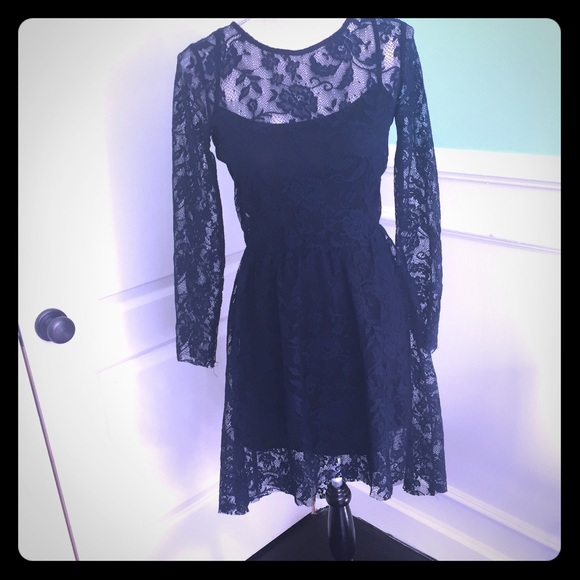 Zara lace hi low dress