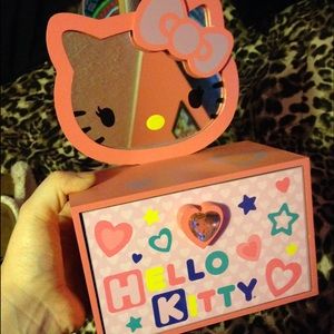 Hello kitty Jewelry Box! 😍😍