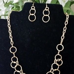 Gold tone link 3 piece jewelry set