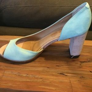 Masiero cushioned blue green heels size 10