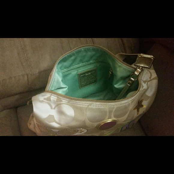 Coach purses - Picture 3 of 3